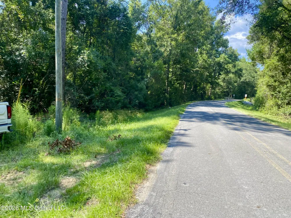 ### Clubhouse Drive Wiggins, MS 39577