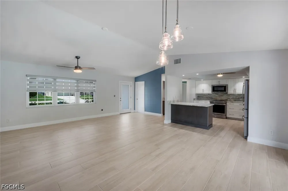 SE 7th Street Cape Coral, FL 33990