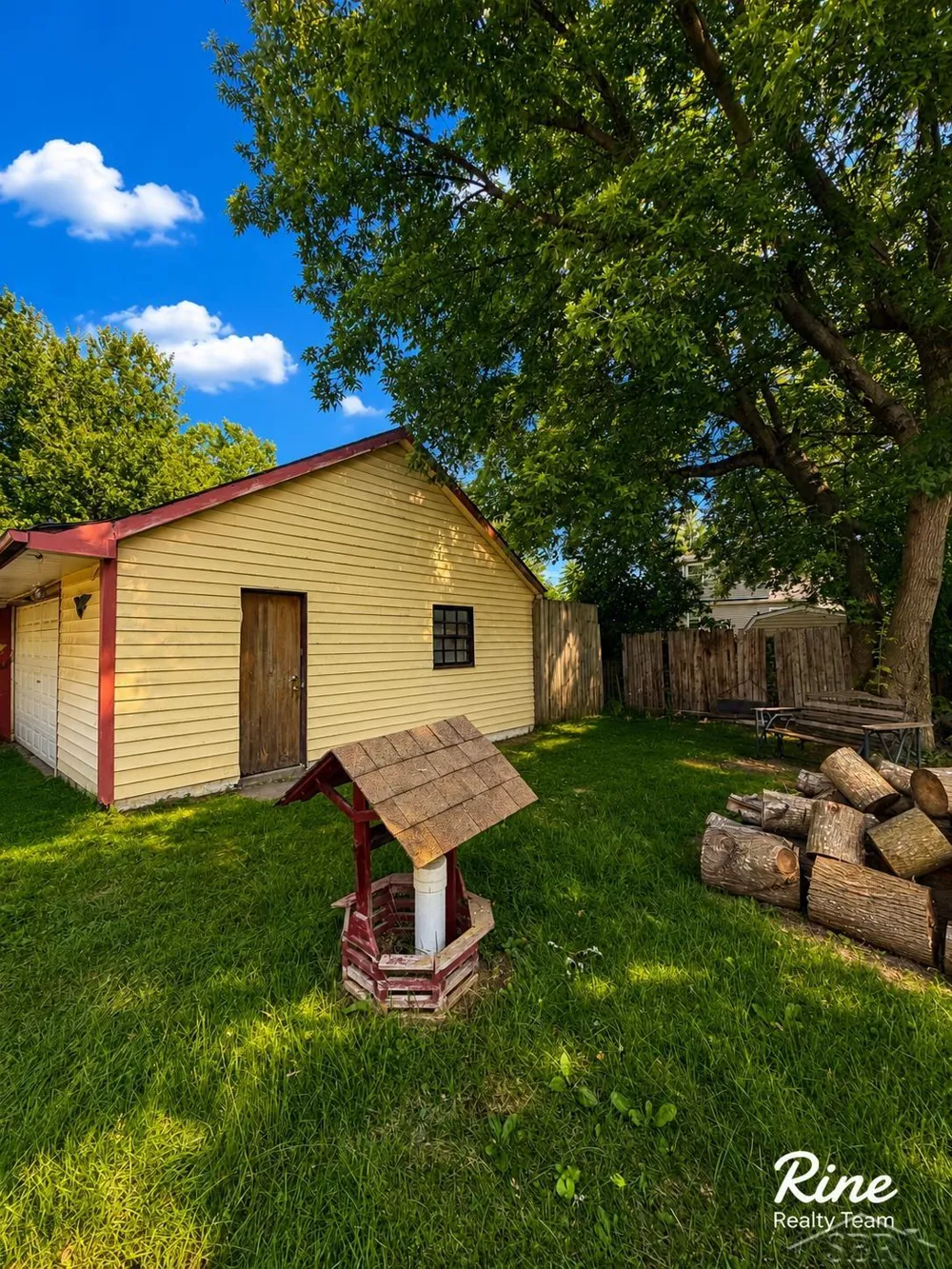 3204 E Hemphill Road Burton City, MI 48529