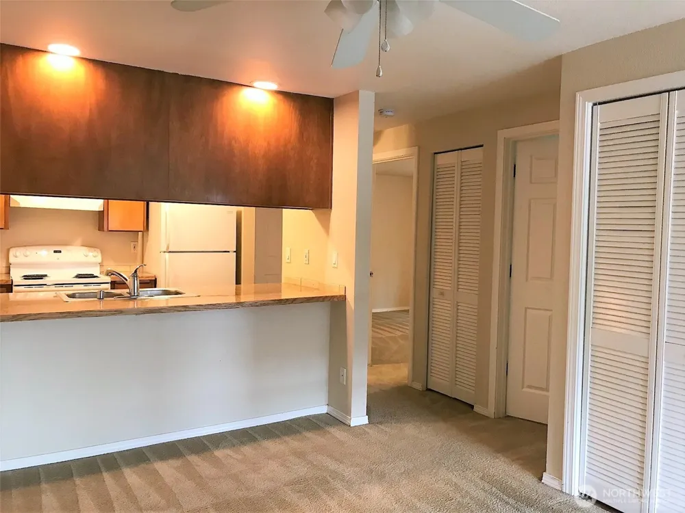 9717 Danwood Lane #3 Silverdale, WA 98383