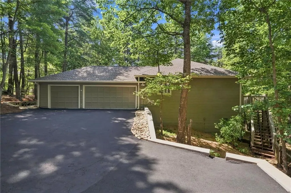 523 Cherokee Trail Big Canoe, GA 30143