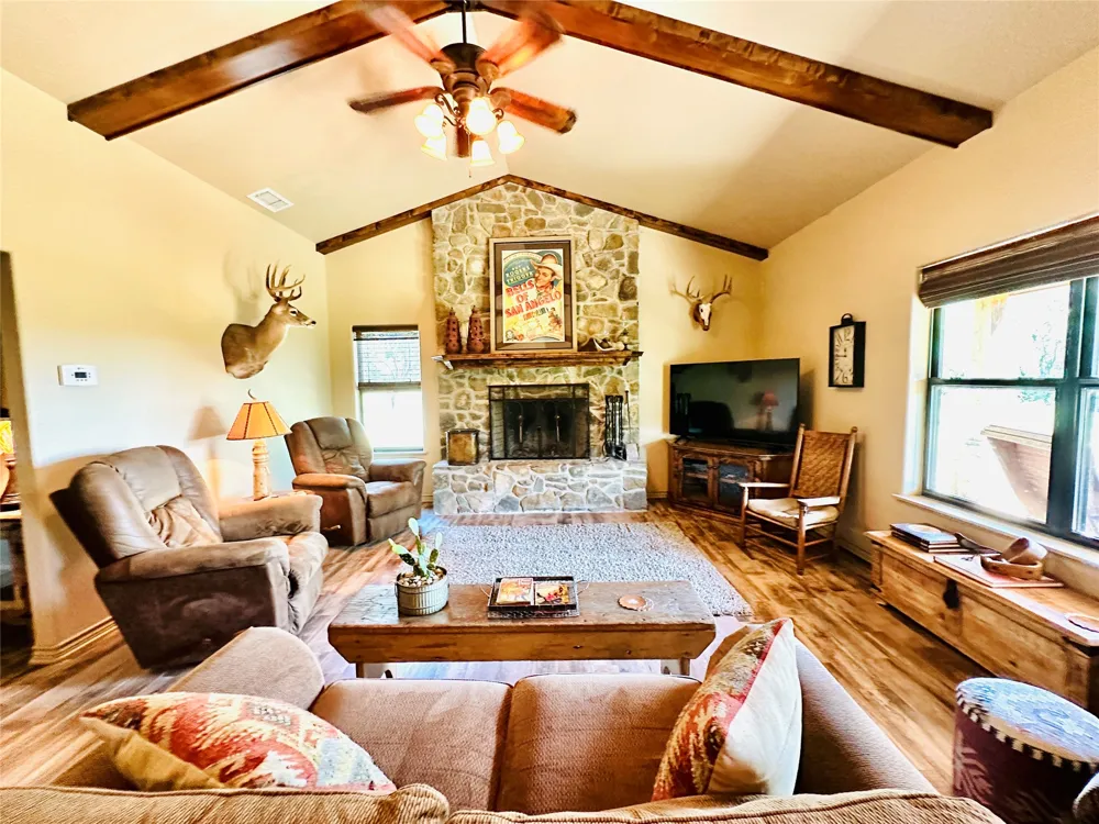 2017 CR 188 Cross Plains, TX 76443