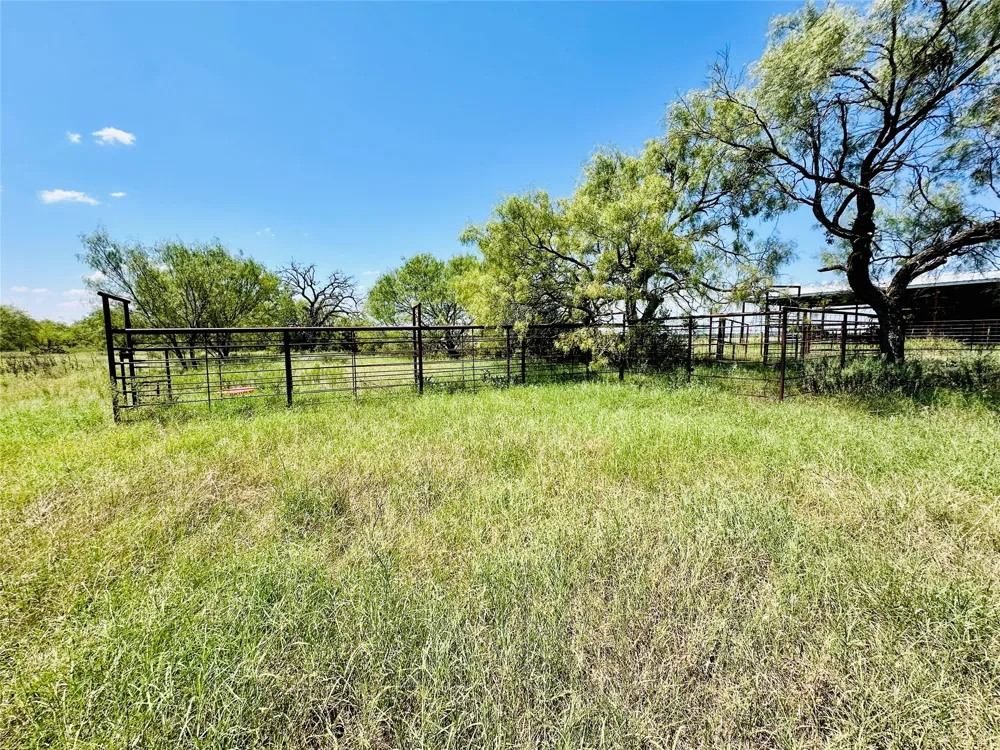 2017 CR 188 Cross Plains, TX 76443