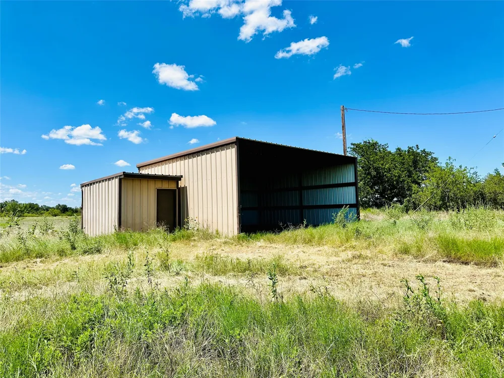 2017 CR 188 Cross Plains, TX 76443