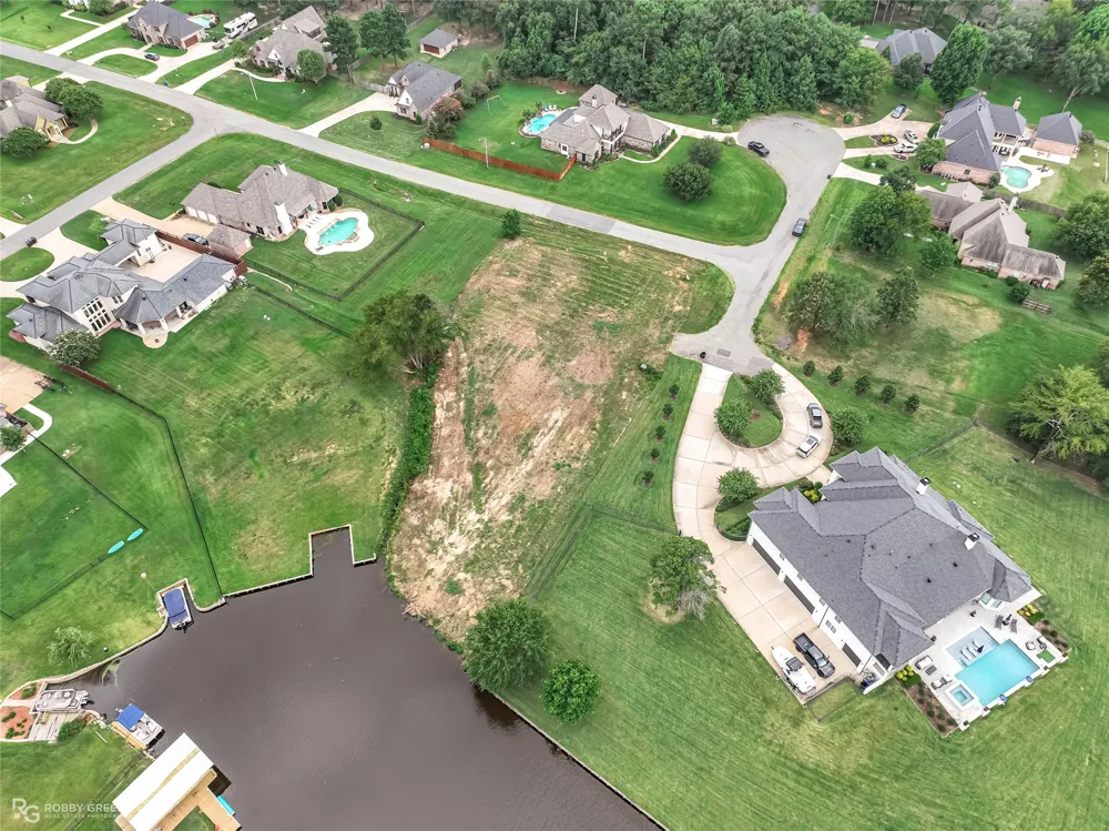 1104 Long Key Circle Benton, LA 71006