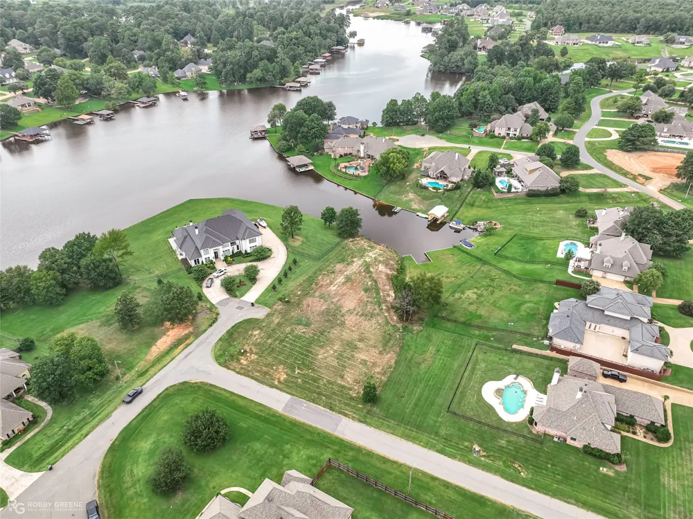1104 Long Key Circle Benton, LA 71006