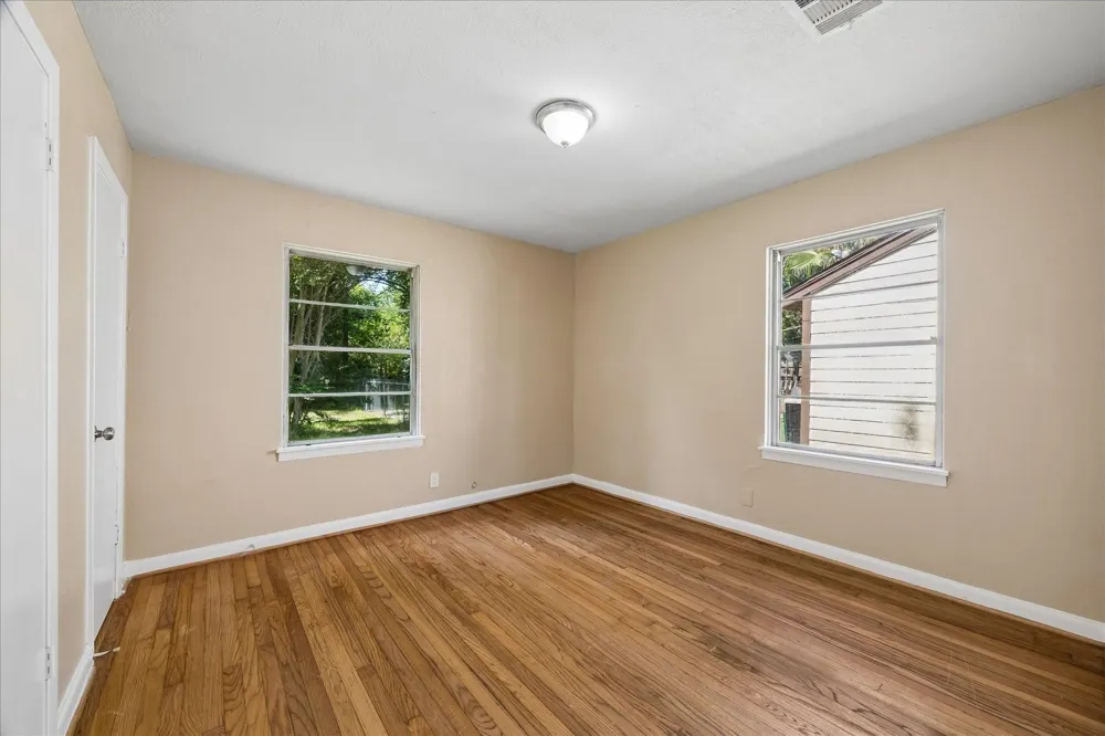 2405 Pomona Drive Houston, TX 77506