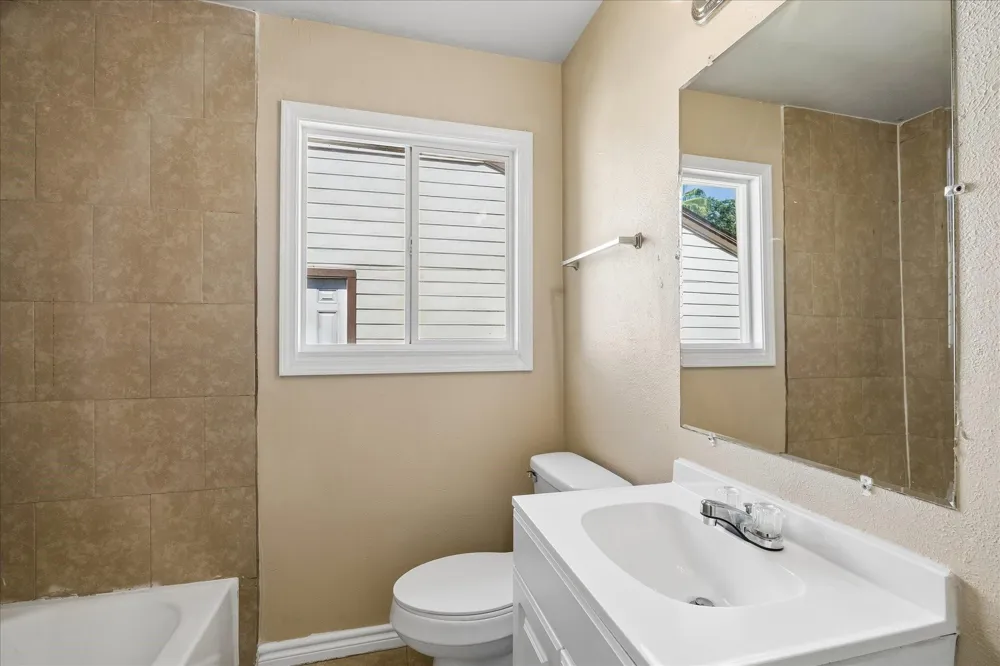 2405 Pomona Drive Houston, TX 77506