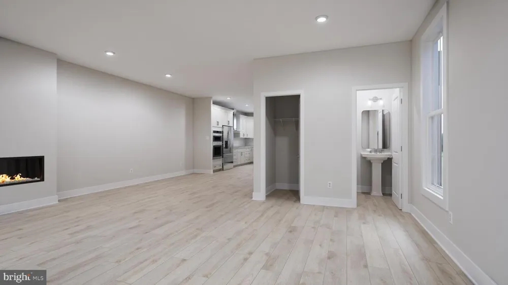 1 PARKTOWN STREET #T-22 Springfield, VA 22150
