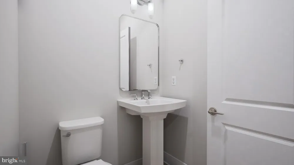 1 PARKTOWN STREET #T-22 Springfield, VA 22150