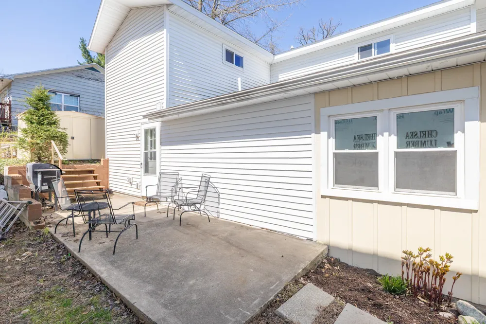 252 Evans Trail Tipton, MI 49287