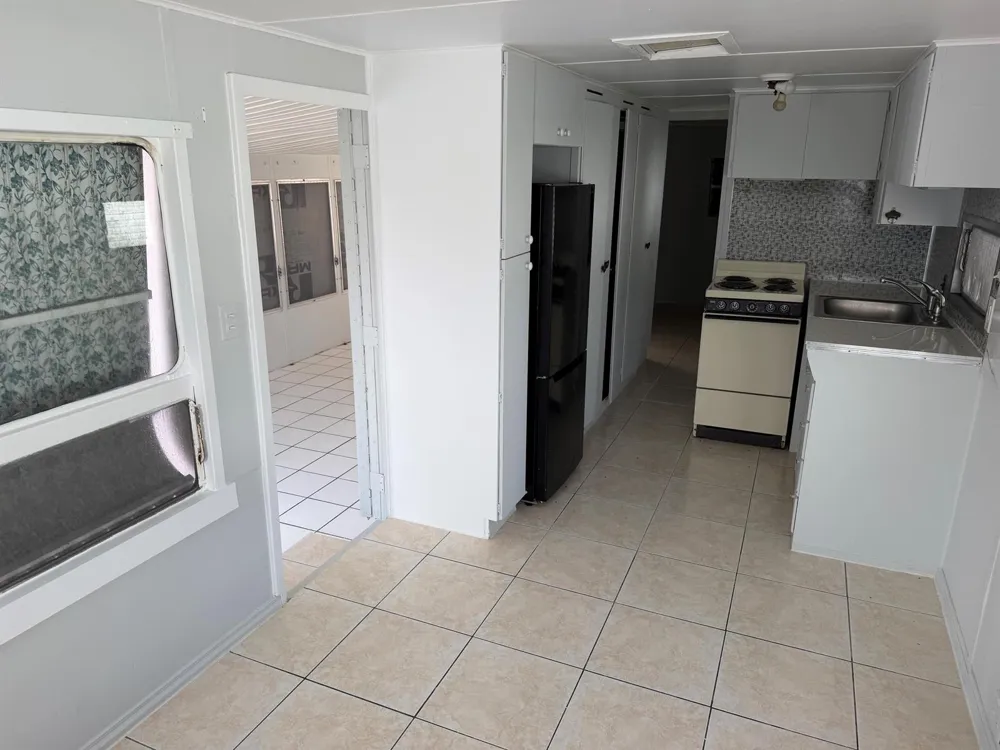 821 SW 1ST COURT Hallandale Beach, FL 33009