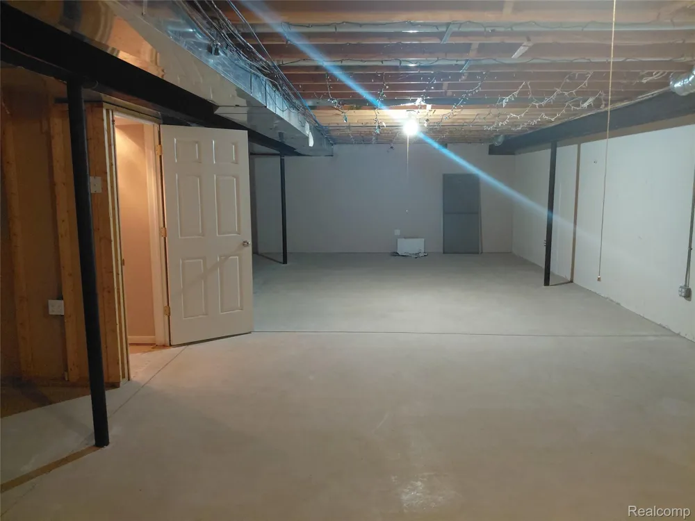 47752 River Woods Drive Canton Charter Township, MI 48188