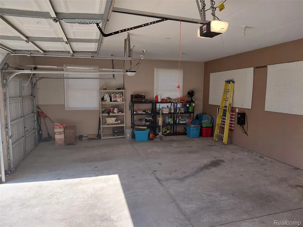 47752 River Woods Drive Canton Charter Township, MI 48188