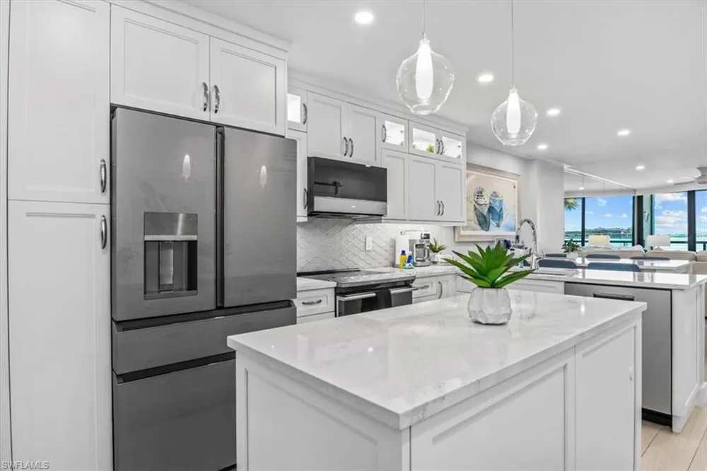 1085 Bald Eagle Drive #A209 Marco Island, FL 34145