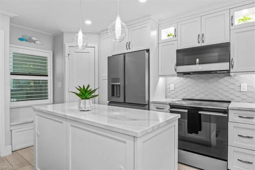 1085 Bald Eagle Drive #A209 Marco Island, FL 34145