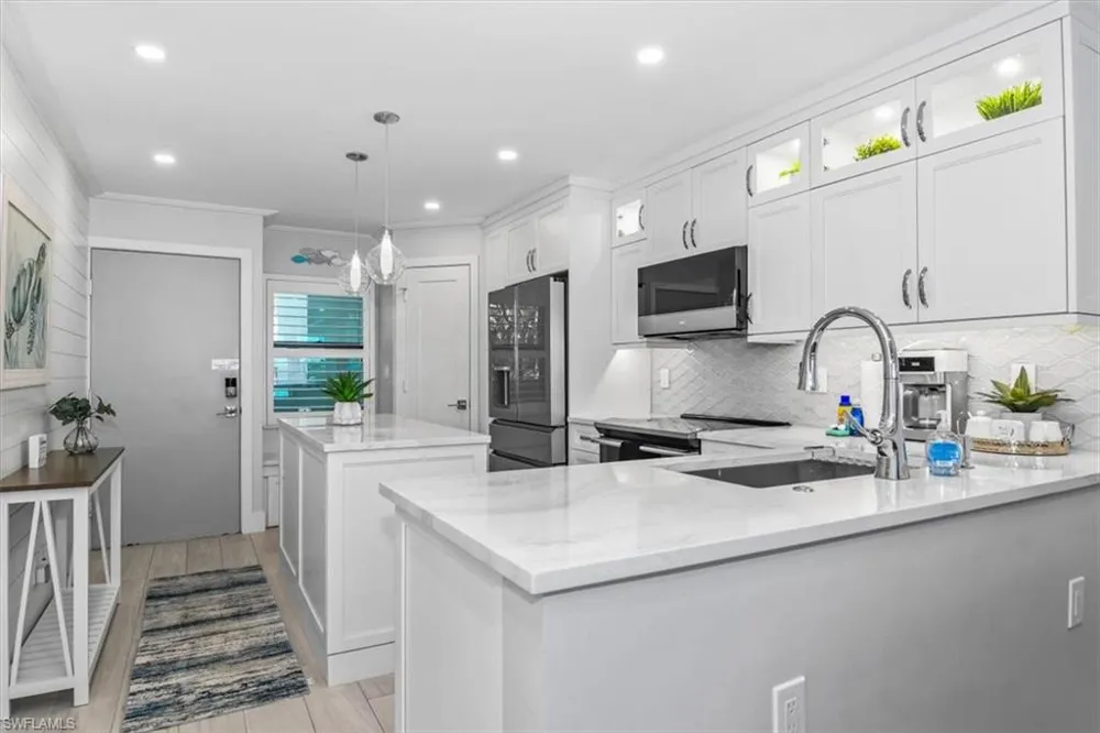1085 Bald Eagle Drive #A209 Marco Island, FL 34145