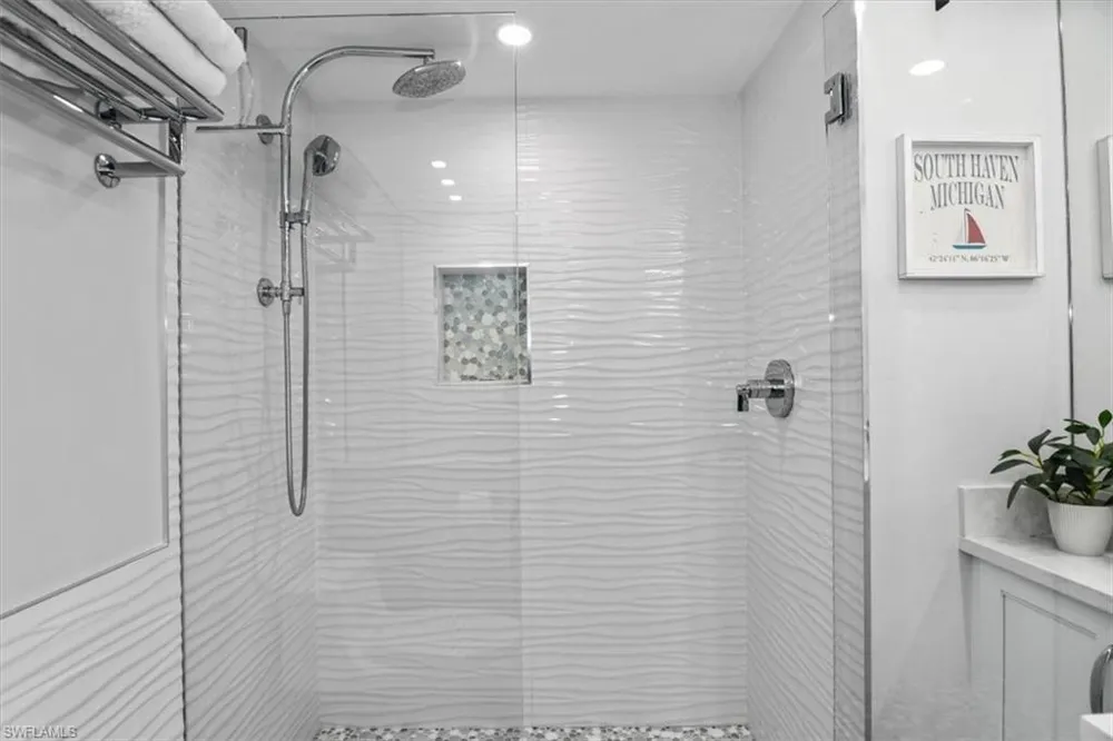1085 Bald Eagle Drive #A209 Marco Island, FL 34145