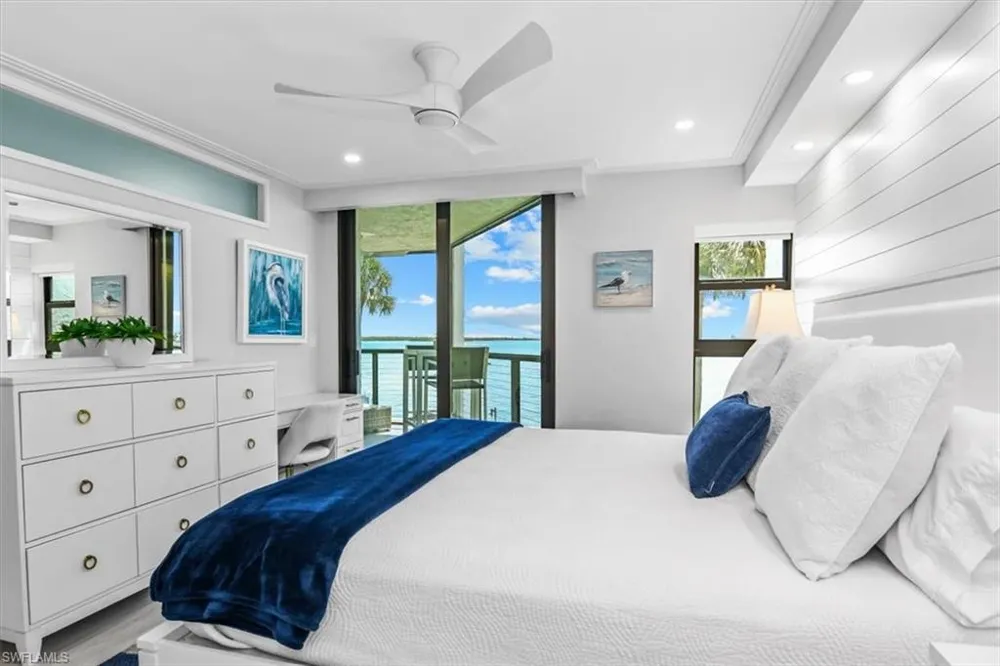 1085 Bald Eagle Drive #A209 Marco Island, FL 34145