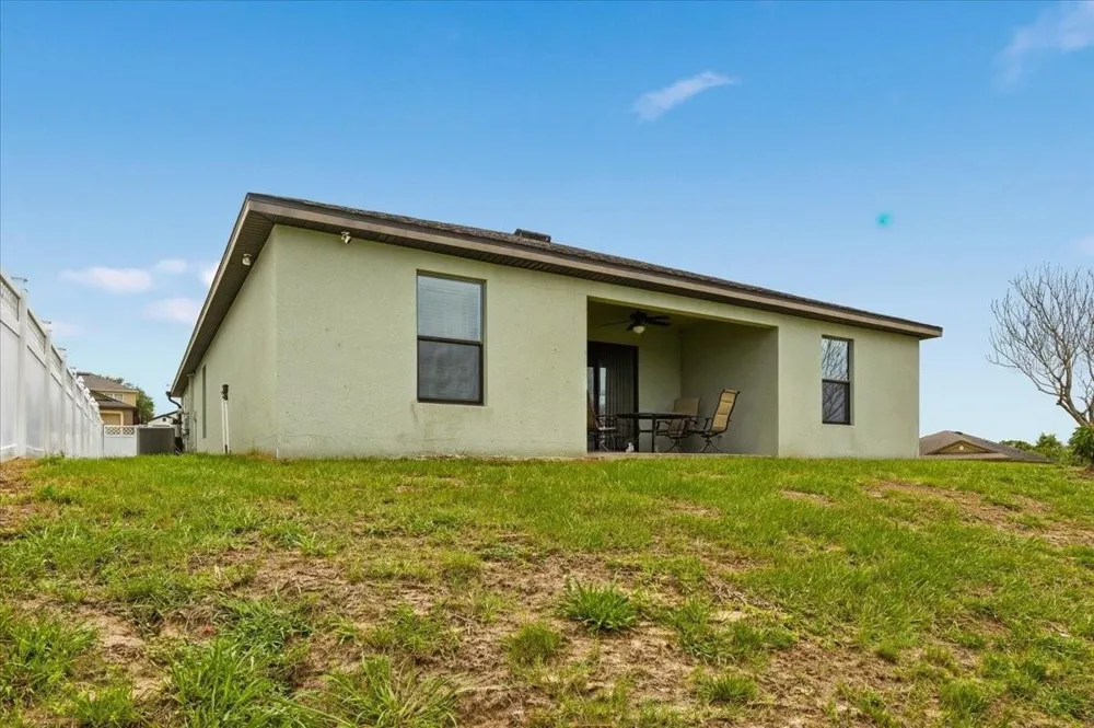 1603 ELLINGTON DRIVE Dundee, FL 33838
