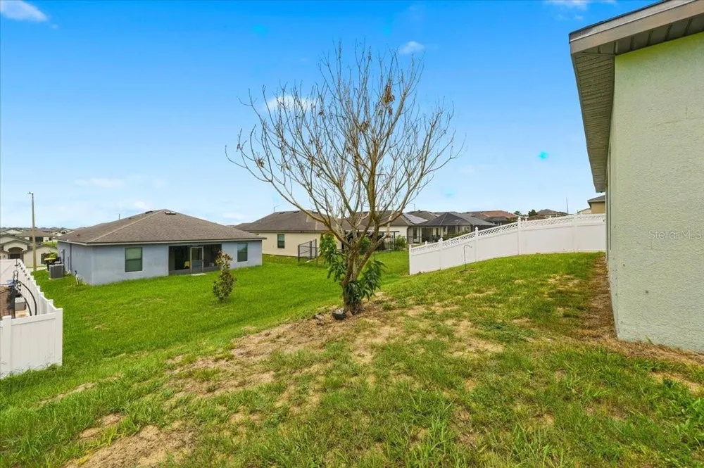 1603 ELLINGTON DRIVE Dundee, FL 33838