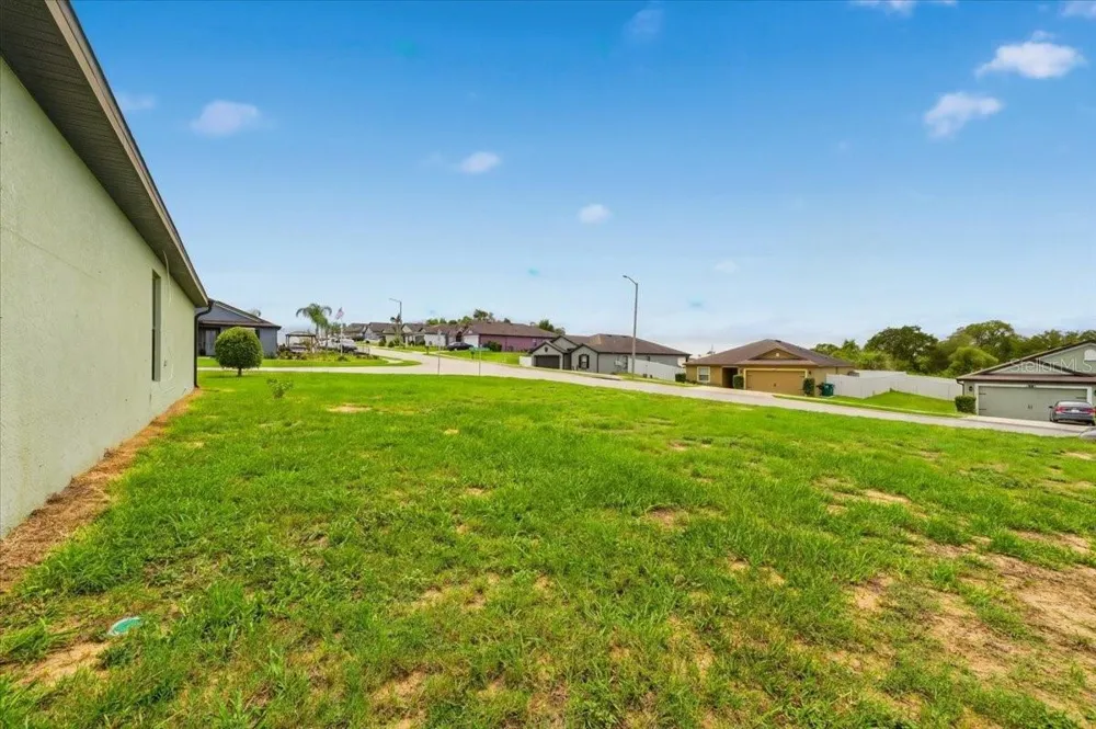 1603 ELLINGTON DRIVE Dundee, FL 33838