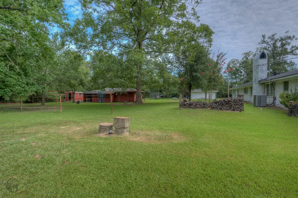 7168 Highway 371 Coushatta, LA 71019