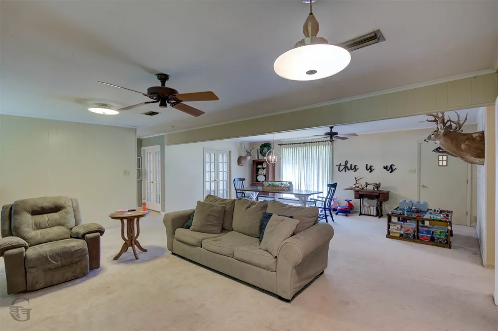 7168 Highway 371 Coushatta, LA 71019