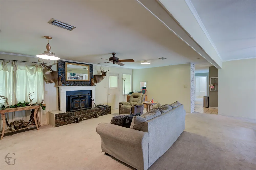 7168 Highway 371 Coushatta, LA 71019