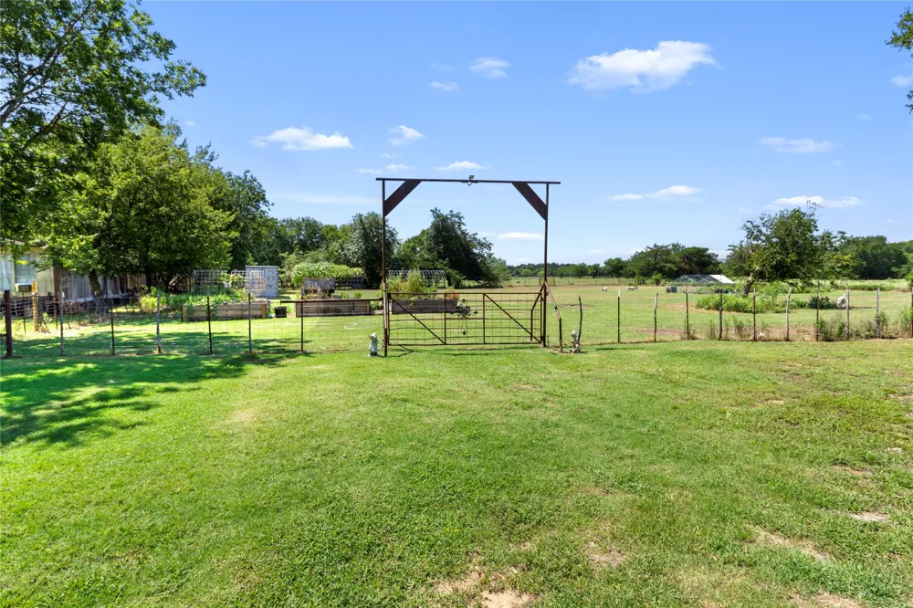 7420 SW County Road 2030 Purdon, TX 76679