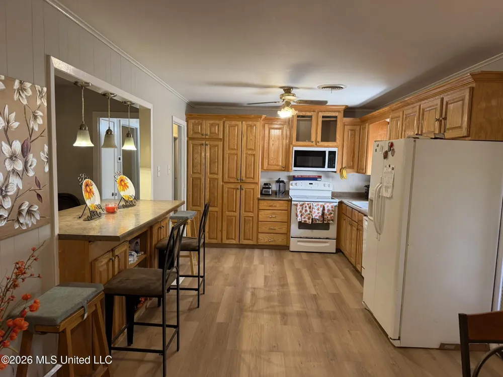 305 John Glenn Avenue Natchez, MS 39120