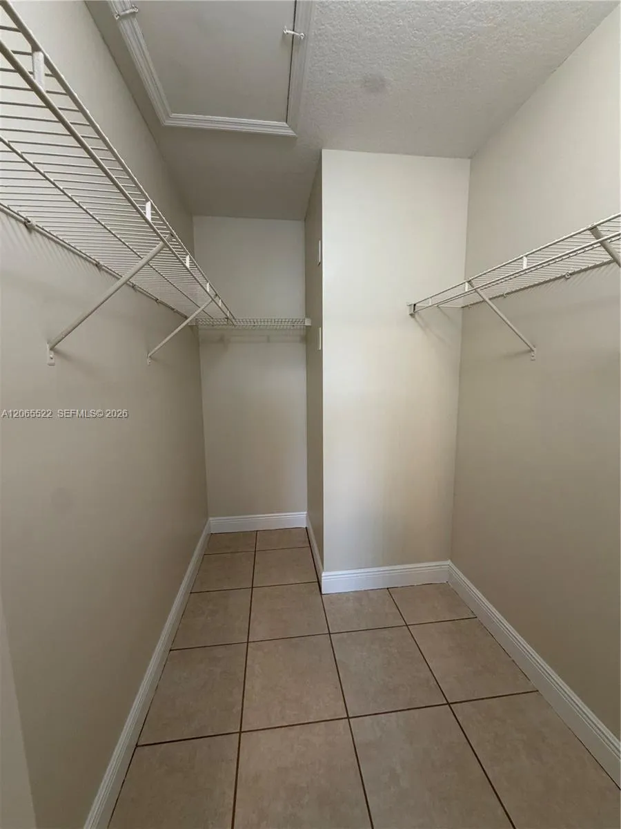 1250 SE 29th St #202-58 Homestead, FL 33035