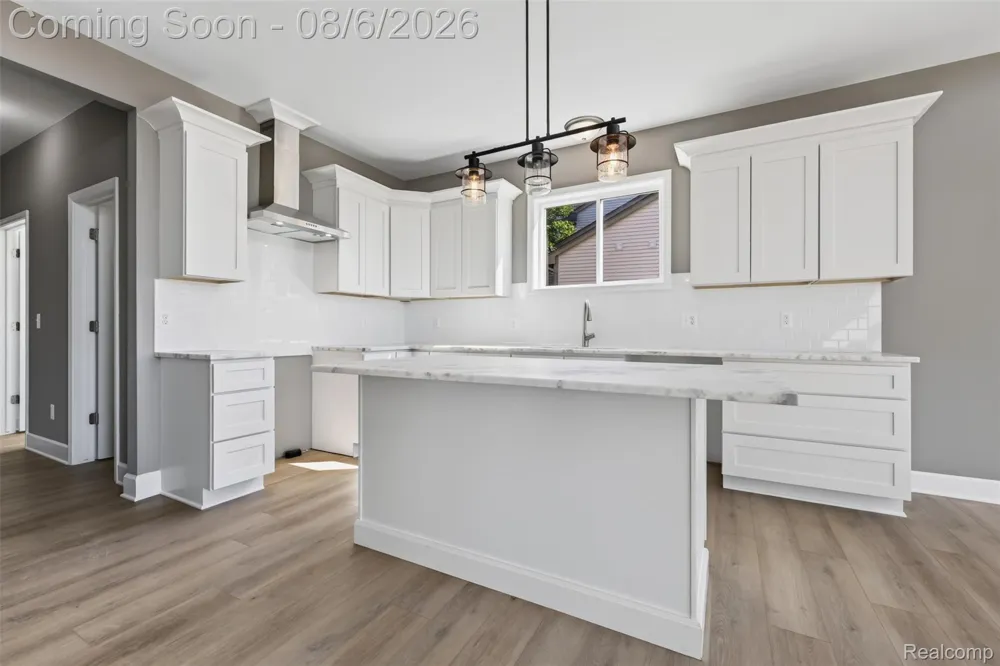 125 Ridge Field Court Oxford Charter Township, MI 48371