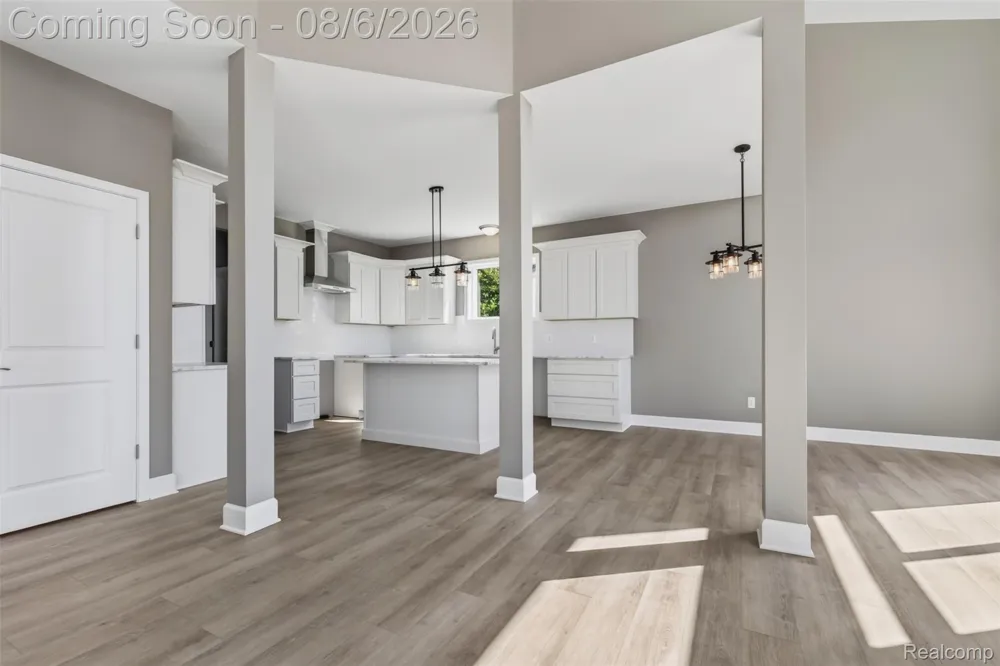 125 Ridge Field Court Oxford Charter Township, MI 48371