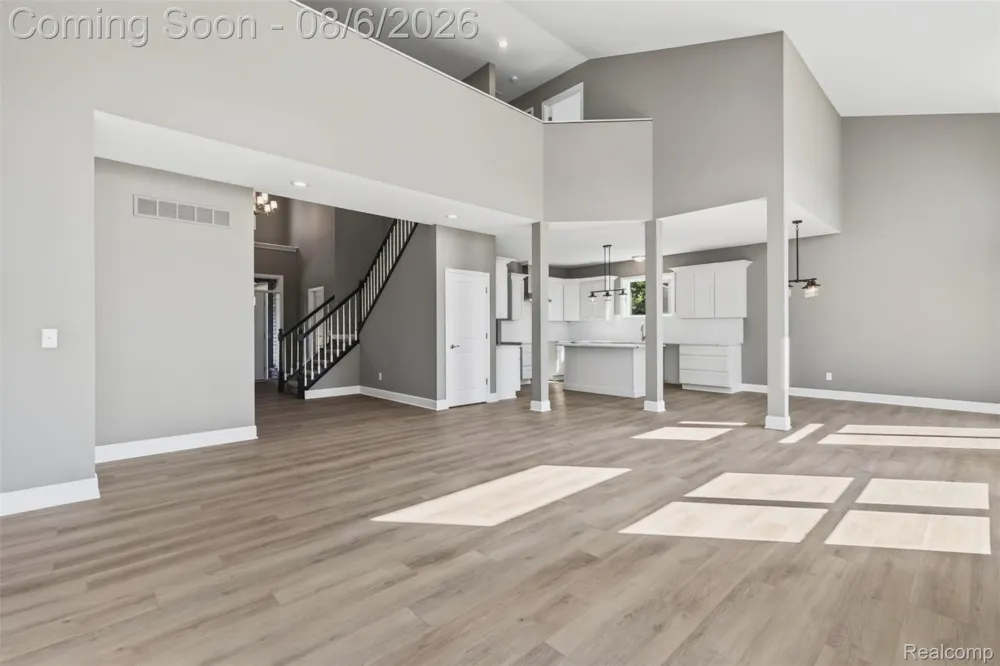 125 Ridge Field Court Oxford Charter Township, MI 48371