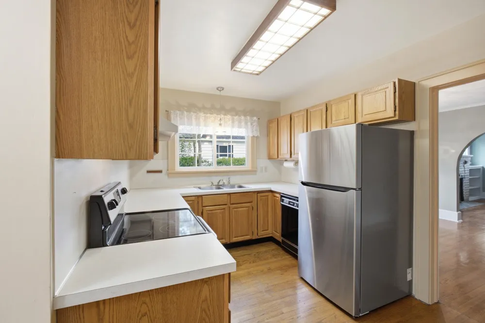 909 Moulton Avenue North Muskegon City, MI 49445