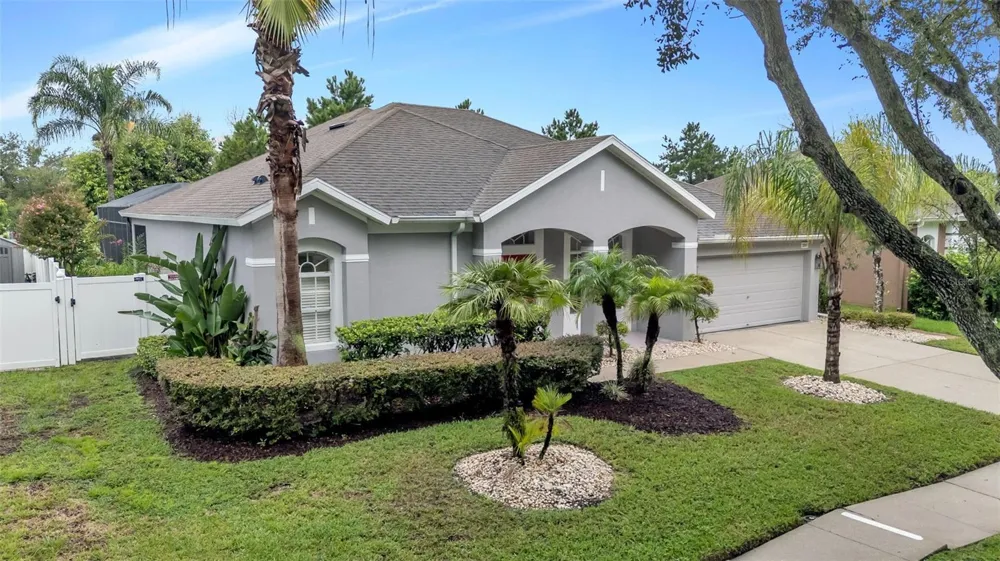 2041 HEARTLAND CIRCLE Valrico, FL 33594