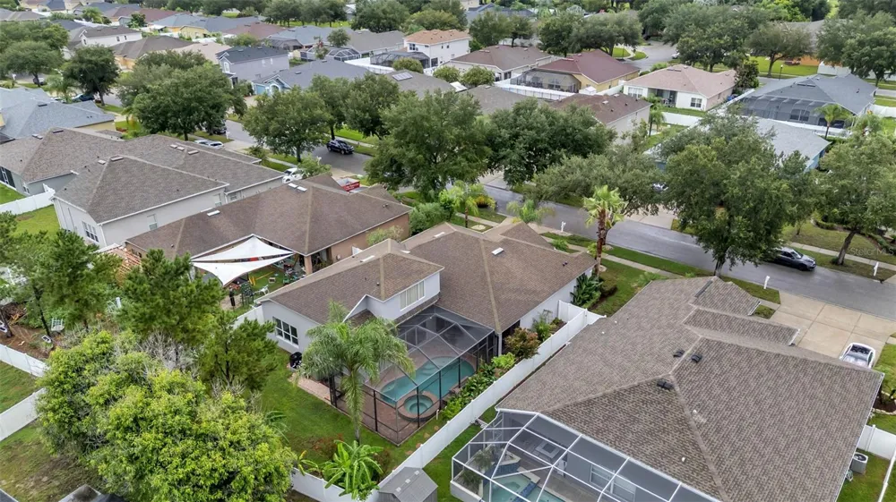 2041 HEARTLAND CIRCLE Valrico, FL 33594