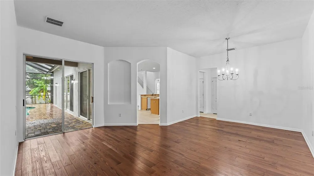 2041 HEARTLAND CIRCLE Valrico, FL 33594