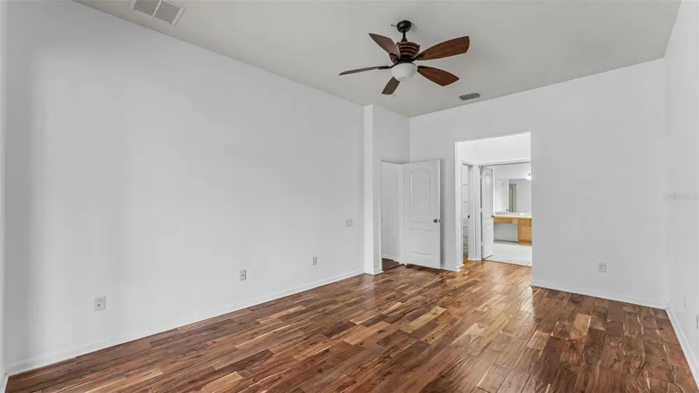2041 HEARTLAND CIRCLE Valrico, FL 33594