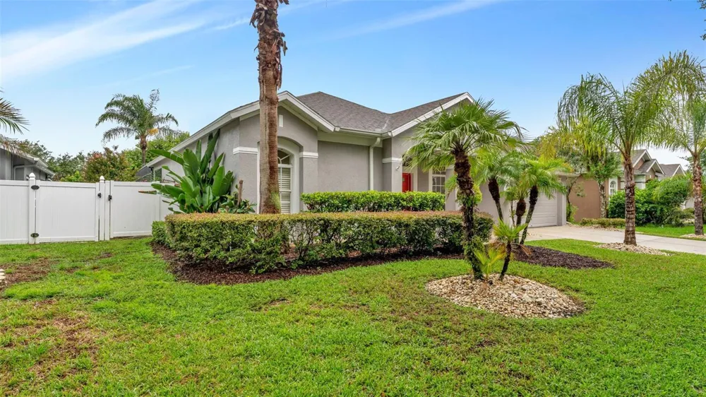 2041 HEARTLAND CIRCLE Valrico, FL 33594