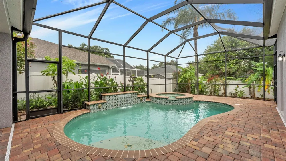 2041 HEARTLAND CIRCLE Valrico, FL 33594