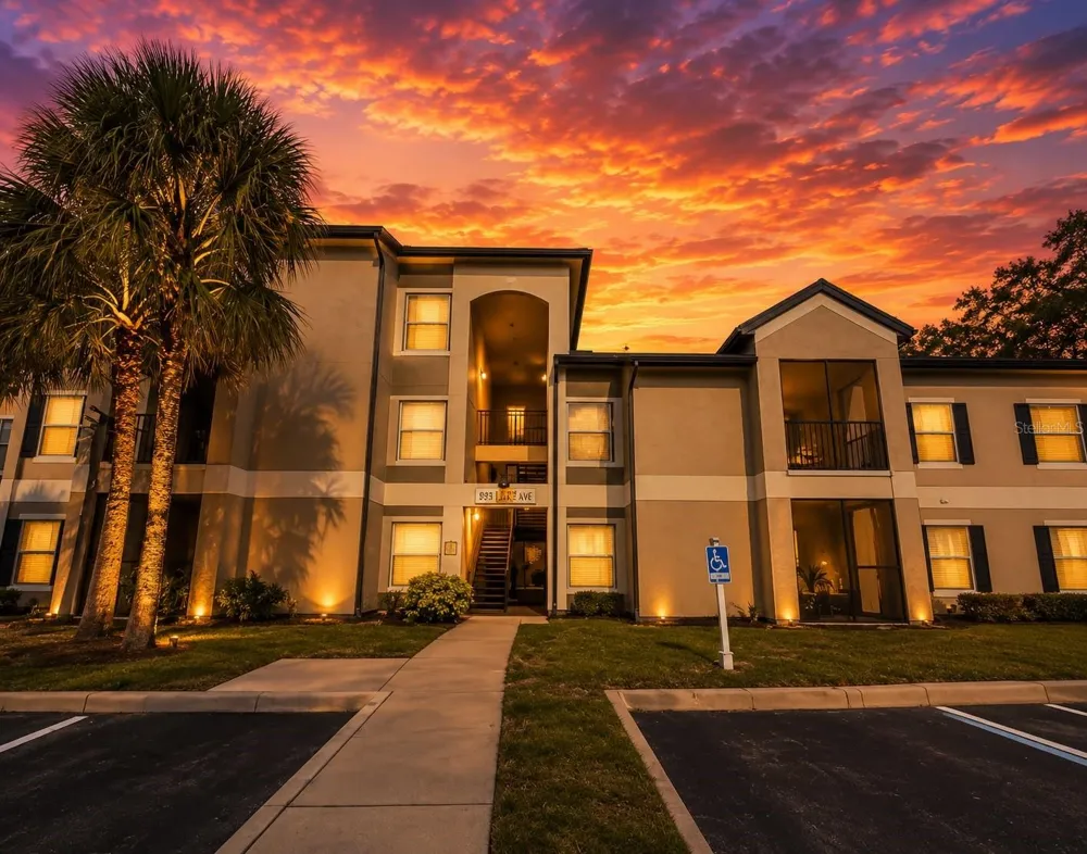 8939 LATREC AVENUE #1303 Orlando, FL 32819