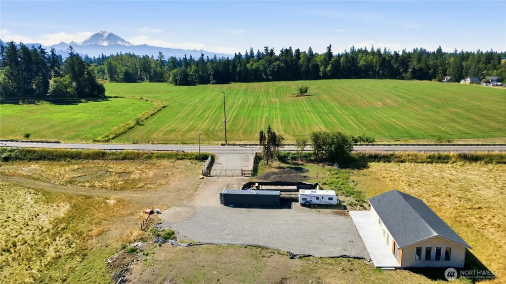 23028 SE 400th St Enumclaw, WA 98022
