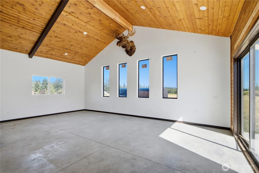 23028 SE 400th St Enumclaw, WA 98022