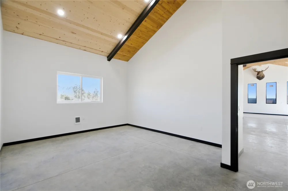 23028 SE 400th St Enumclaw, WA 98022