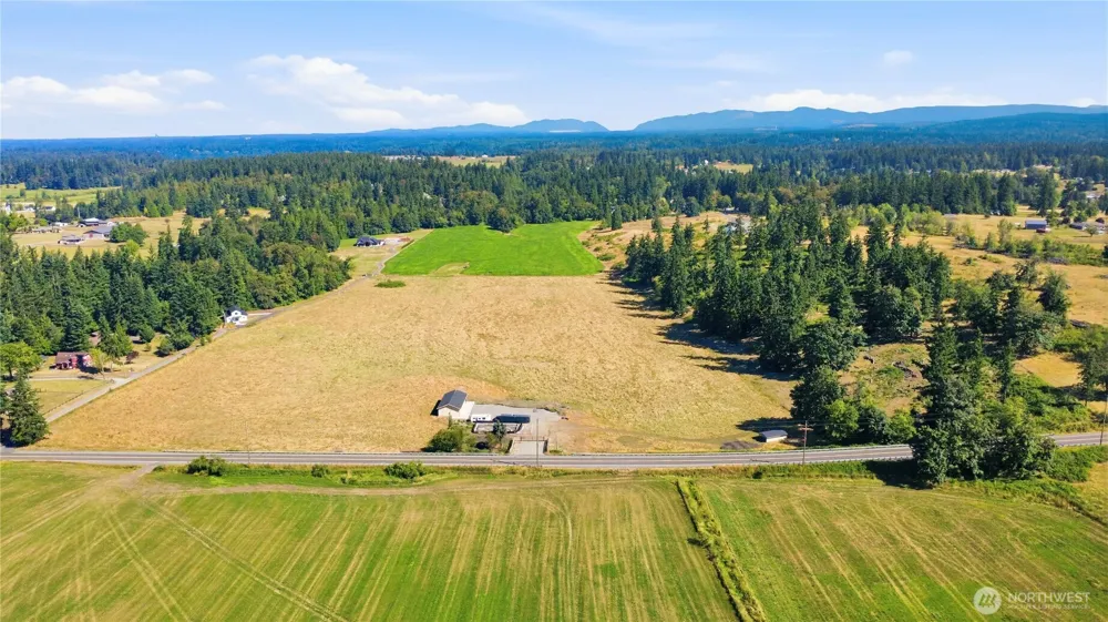 23028 SE 400th St Enumclaw, WA 98022