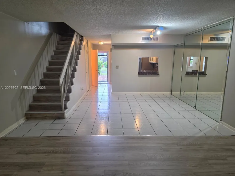 6630 Racquet Club Dr #163 Lauderhill, FL 33319
