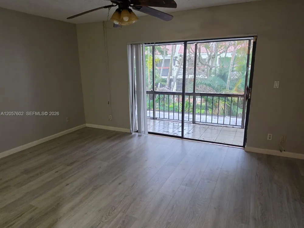 6630 Racquet Club Dr #163 Lauderhill, FL 33319