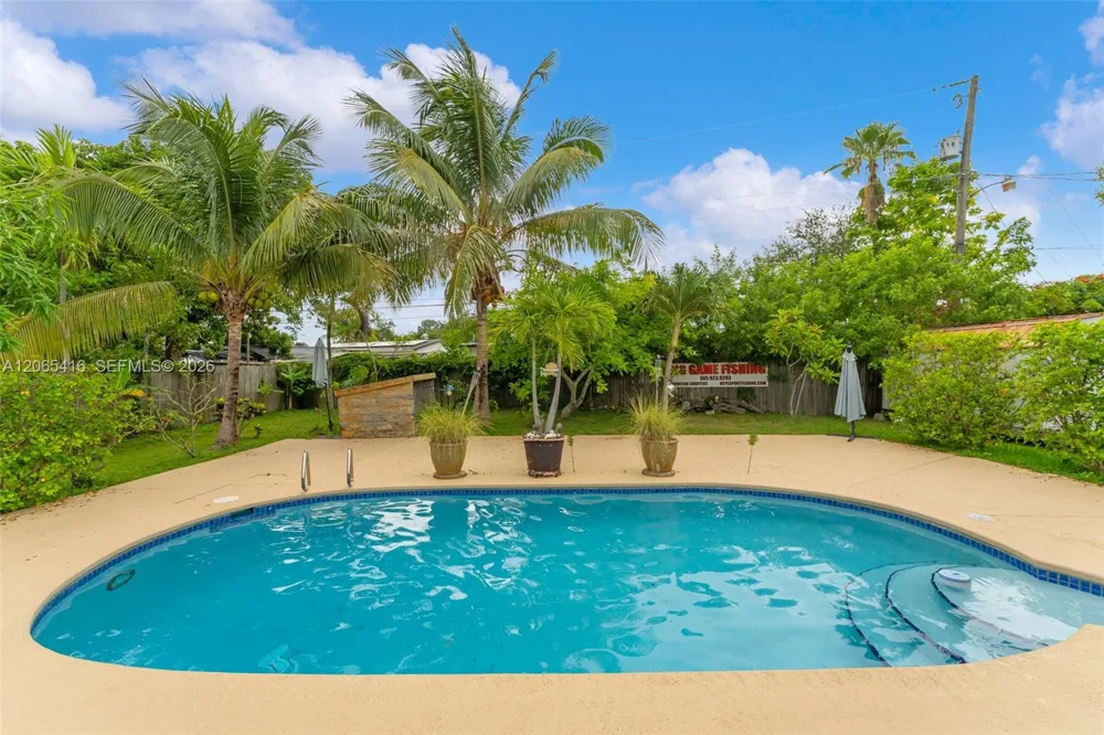 20301 SW 105th Ave Cutler Bay, FL 33189